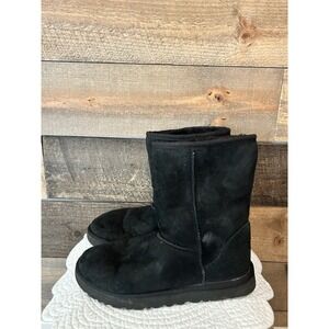 UGG‎ 1016223 Women's Classic Short II Black Boots US Size 8